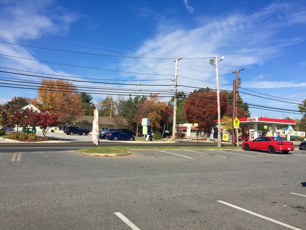 Shipley-Linthicum Shopping Center: 208 Transmission Ct, Linthicum Heights, MD 21090